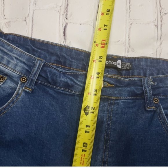 Boohoo Plus Size Super High Waisted Rise Stretchy Cropped Ankle Jeans Raw Hem - Picture 4 of 10